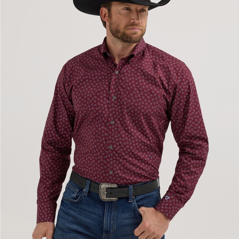 Cody Johnson Wrangler- Paisley Print Shirt- Large NWT